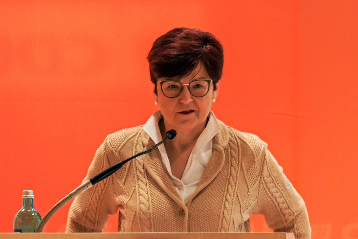 Gesprochen hat unter anderem Bundestagsabgeordnete Inge Gräßle.