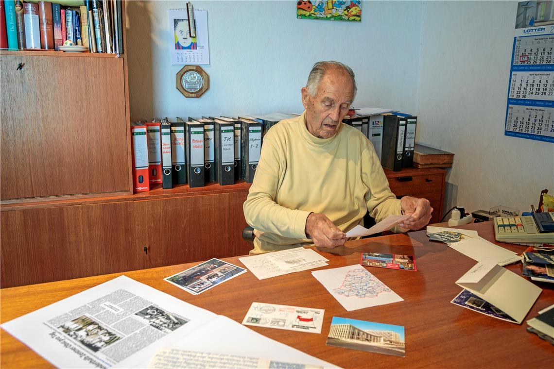 Polens größte Fußballelf aller Zeiten im kleinen Murrhardt zu Gast Walter Großberger hatte noch viele Jahre nach der Weltmeisterschaft 1974 regelmäßig Briefkontakt mit Spielern und Betreuern aus Polen. Foto: Stefan Bossow