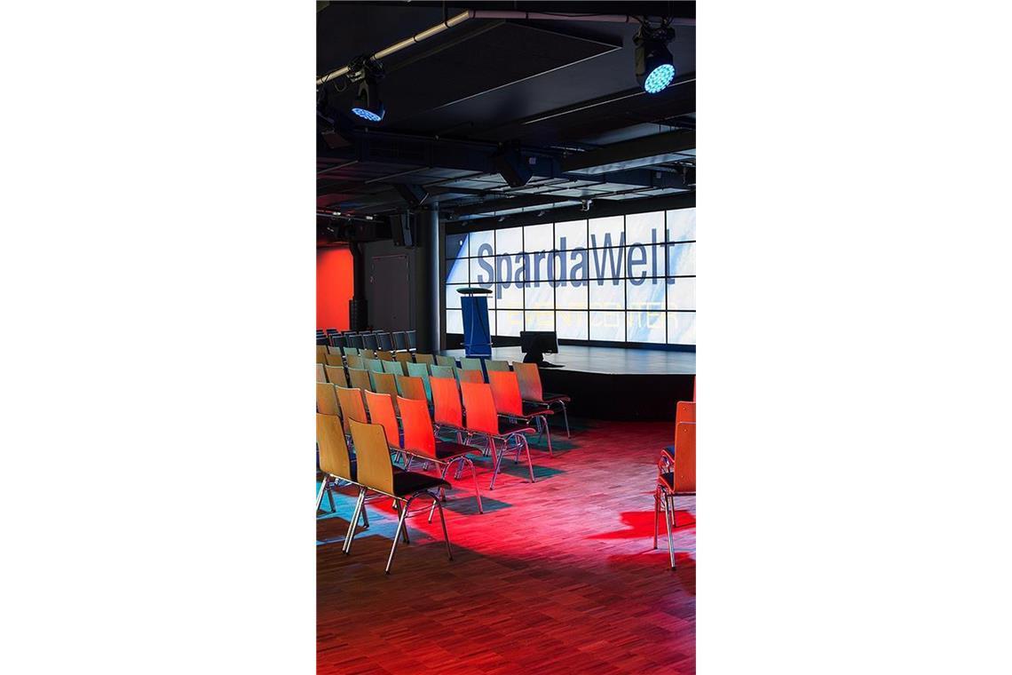 Kulturstaatssekretär Arne Braun: „Wir sind FilmLänd!“ ... am Montag, 28. April, um 19 Uhr im SpardaWelt Eventcenter am Hauptbahnhof zu einem neuen Abend in unserer Debattenreihe „Mittendrin“ ein. „Sind wir FilmLänd“ ist das Thema. Sie können dabei sein. Unsere Gäste sind: ......