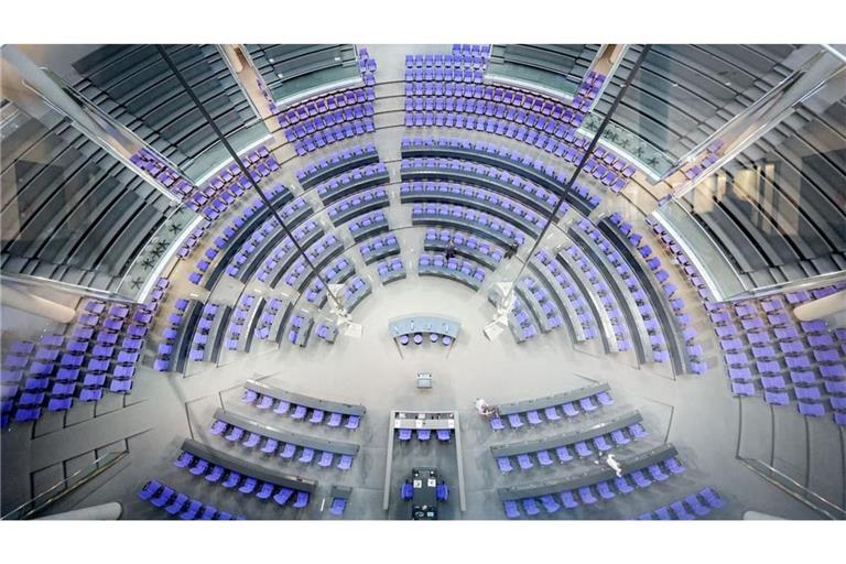  Blick in den Plenarsaal des Bundestags. 