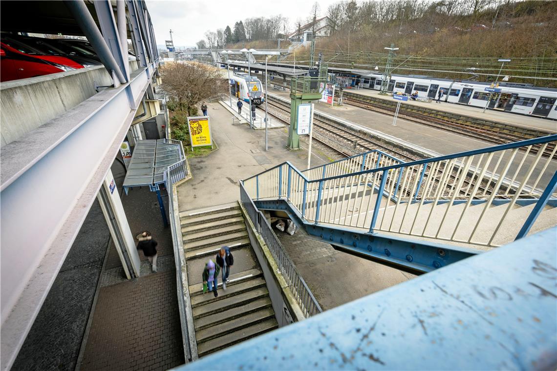 Festnahme nach Angriff mit Messer Tätlicher Angriff mit Teppichmesser am Backnanger Bahnhof. Archivfoto: Alexander Becher