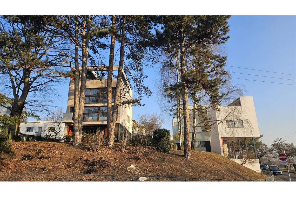 Große Auszeichnung für geplanten Bau in Stuttgarts Weissenhofsiedlung . . . . . wie das Gebäude rechts daneben, das als Museum fungiert während das andere Haus weiterhin bewohnt ist.