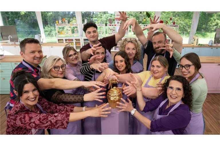 12 Kandidatinnen und Kandidaten kämpfen auch 2026 wieder um den goldenen Cupcake.