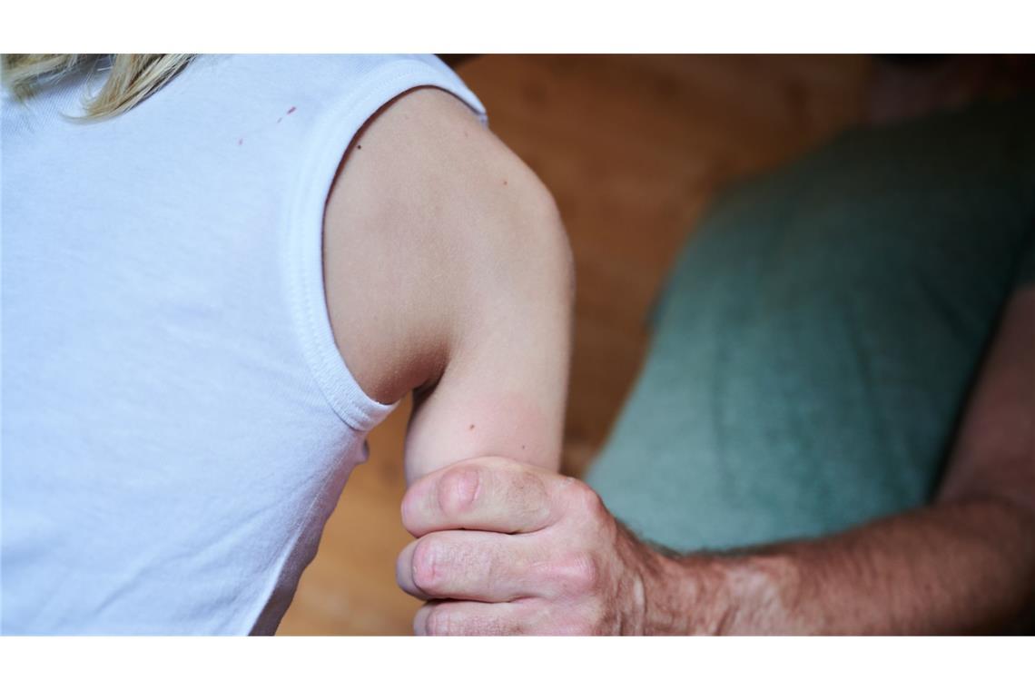 Erschreckende Zahlen: Fast 2.000 Kinder Opfer von Gewalt in der Familie 1.213 Kinder wurden im vergangenen Jahr durch Angehörige verletzt. (Symbolbild)