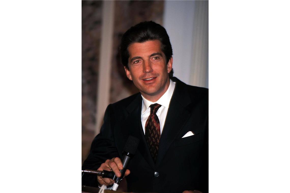 John Krasinski und seine – teils fragwürdigen – Vorgänger 1988: John F. Kennedy jr.