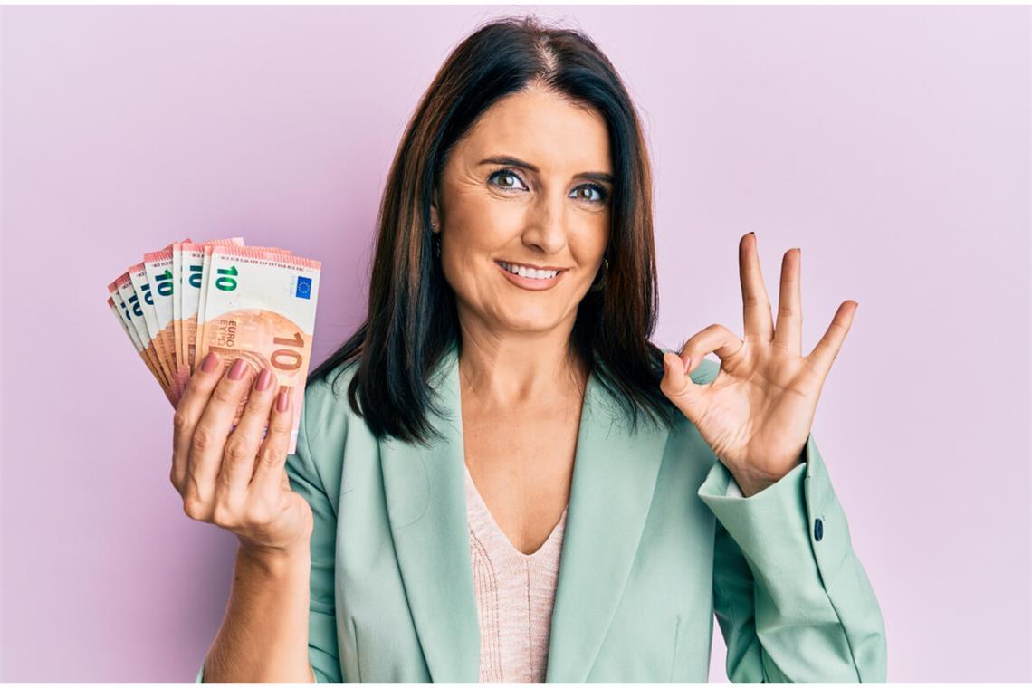 20, 50 oder 100 Euro? - Wie viel Geld ist als Geschenk bei der Kommunion angemessen? Mehr dazu im Artikel.