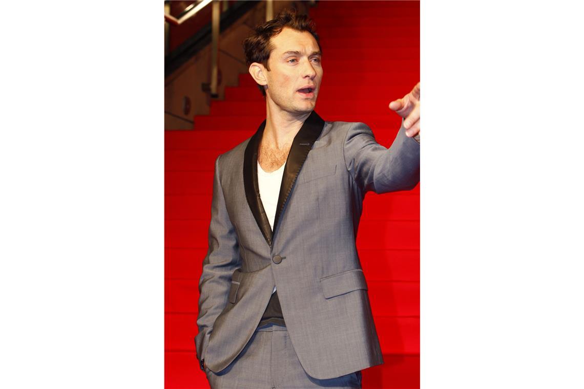 John Krasinski und seine – teils fragwürdigen – Vorgänger 2004: Jude Law