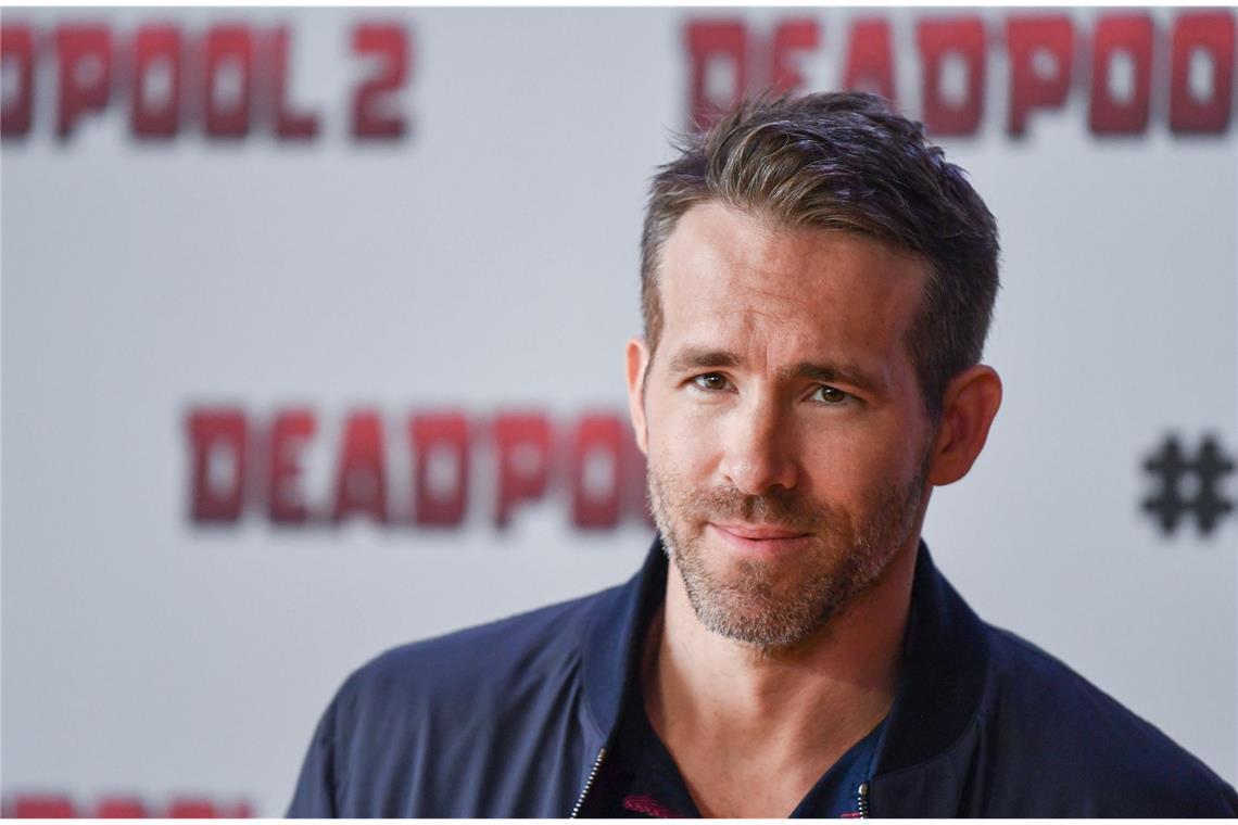 John Krasinski und seine – teils fragwürdigen – Vorgänger 2010: Ryan Reynolds