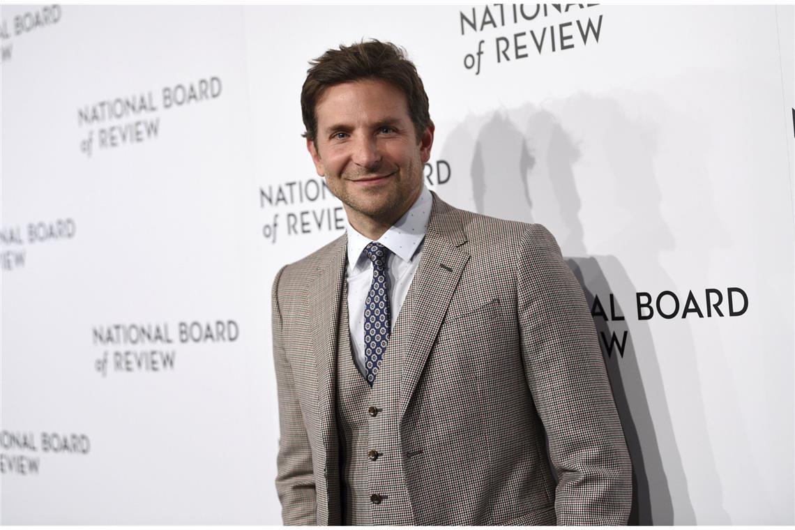 John Krasinski und seine – teils fragwürdigen – Vorgänger 2011: Bradley Cooper