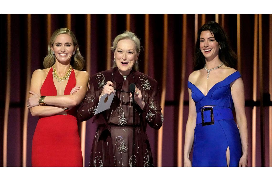2026 kommt der zweite Teil von "Der Teufel trägt Prada" mit Emily Blunt (l-r), Meryl Streep und Anne Hathaway in die Kinos. (Archivbild)