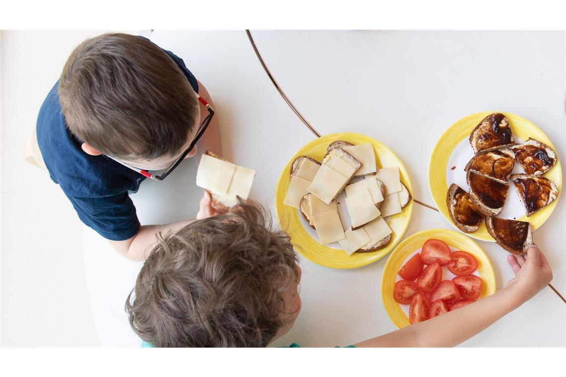 Kindergeld-Erhöhung durch die neue Koalition 255 Euro gibt es derzeit für jedes Kind vom Staat.