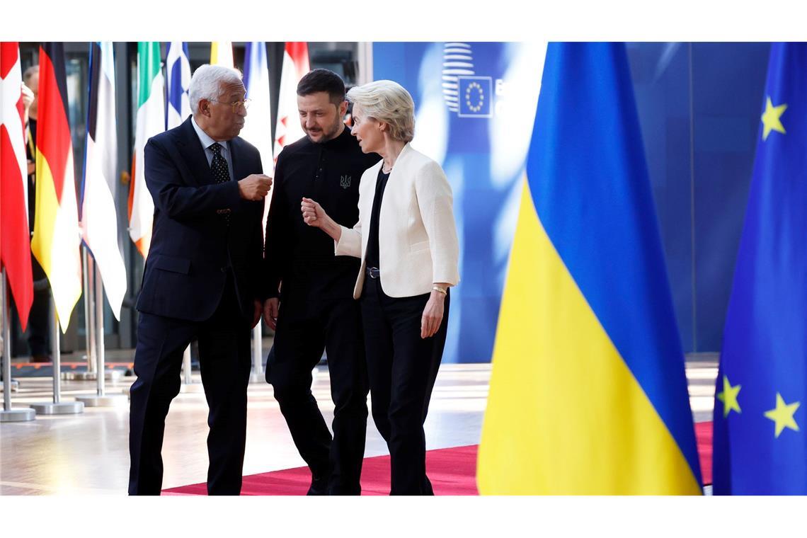 Einig über Aufrüstung - und ein Abweichler bei Ukraine-Hilfe 26 EU-Länder bekräftigten ihre Unterstützung für die Ukraine - nur Ungarn stellte sich quer.
