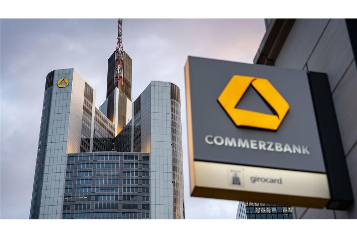 Commerzbank will 3900 Stellen abbauen 3900 Stellen sollen bei der Commerzbank wegfallen.