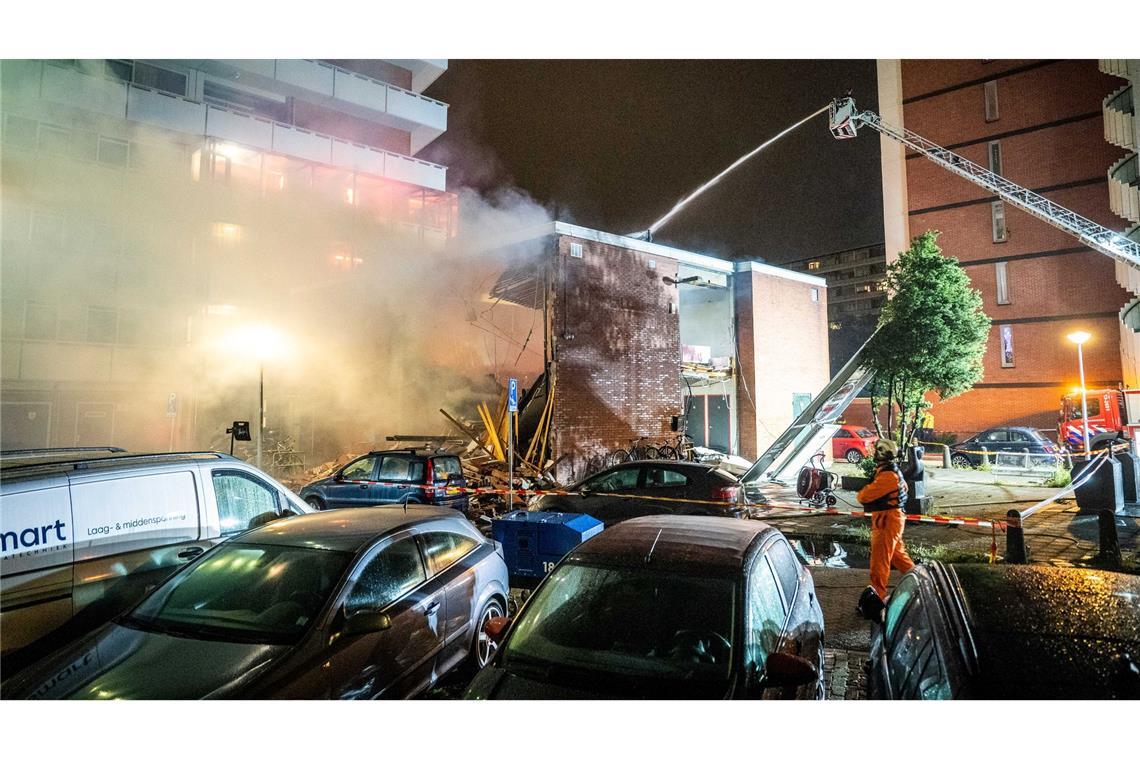 400 Anwohner mussten nach der heftigen Explosion ihre Wohnungen verlassen.