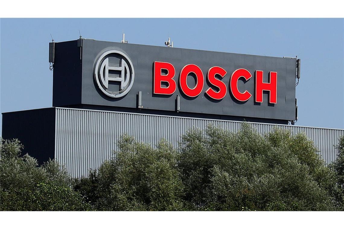 4300 Boschler wechseln Firma 4300 Bosch-Beschäftigte an mehr als 90 Standorten weltweit sind vom Verkauf des Geschäfts mit Sicherheitssystemen betroffen.