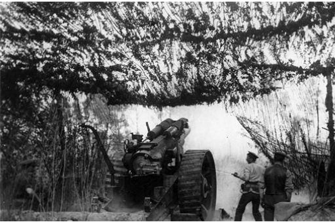 In Messines reißt die größte Explosion des Ersten Weltkriegs 10.000 Deutsche in den Tod 7. Juli 2017 – Messines: Im Rahmen des Stellungskrieges im Ersten Weltkrieg zündeten britische Soldaten 450 bis 600 Tonnen Ammonal in Minenschächten unter den deutschen Stellungen. Vermutlich starben etwa 10 000 deutsche Soldaten. Sprengkraft: 225 Tonnen TNT.