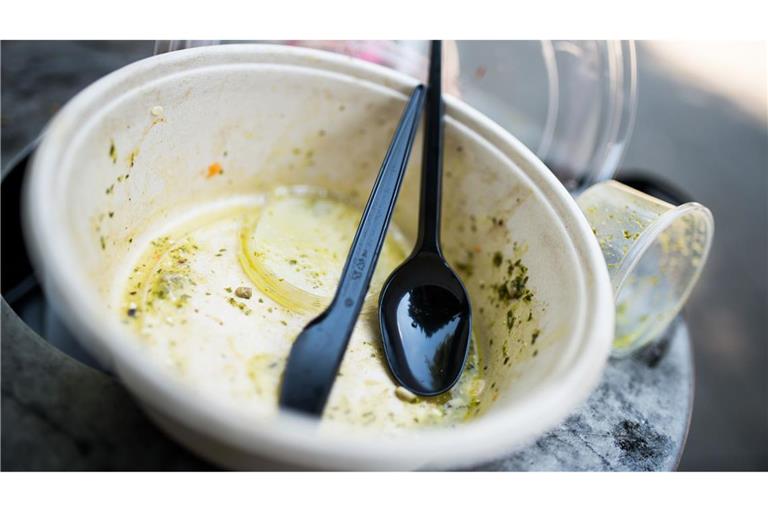 Ab 1. Januar gibt es in Freiburg eine Steuer für Einwegverpackungen (Symbolbild).