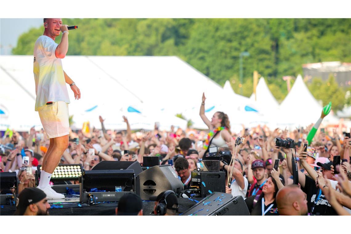 Ab jetzt wieder auf der Bühne: Julian Sommer.