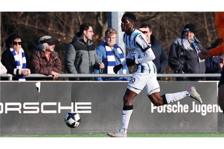 Abdoulie Mboob war bisher nur in Testspielen für die Stuttgarter Kickers am Ball.