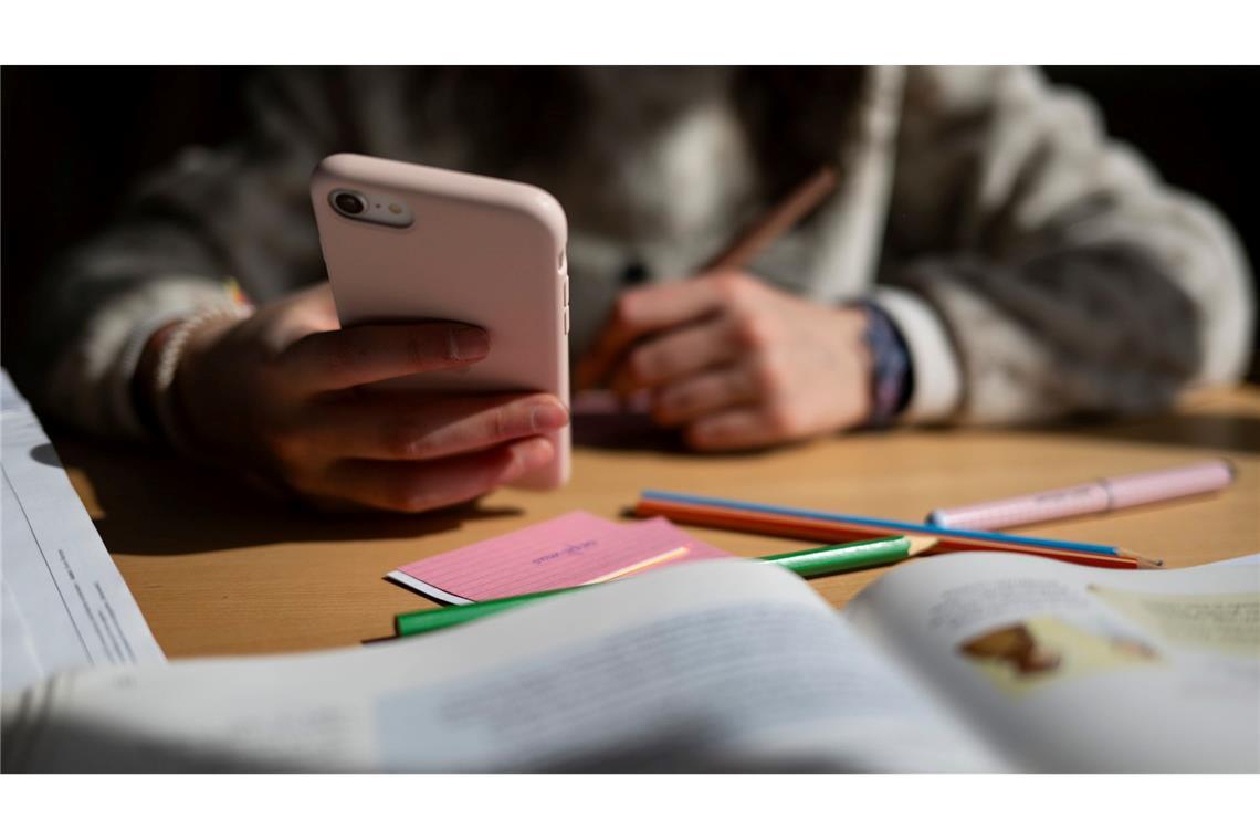 Handyverbote an Schulen - Ja oder Nein?