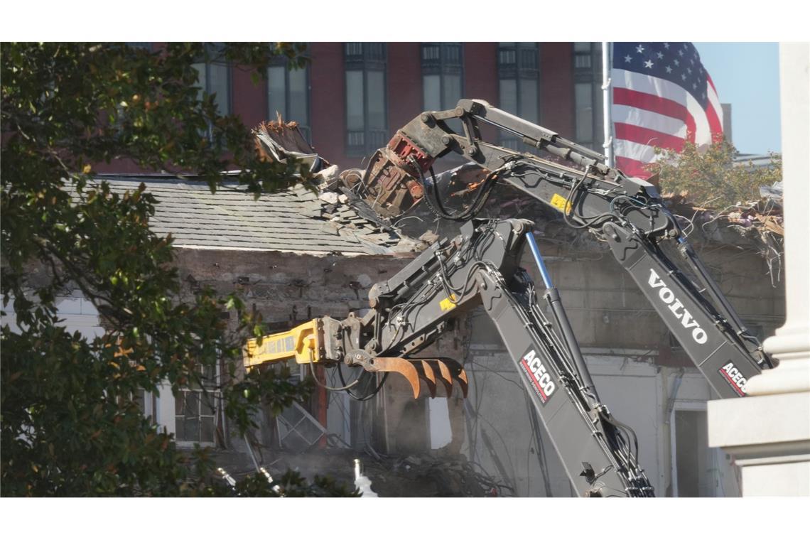 Abrissarbeiten an einem Teil des Ostflügels des Weißen Hauses in Washington.
