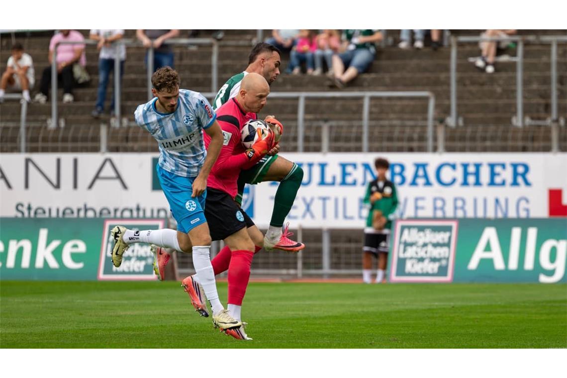 Abwehrchef Luca Trslic und Torwart Felix Dornebusch wollen wie gegen den den FC 08 Homburg möglichst ohne Gegentor bleiben.
