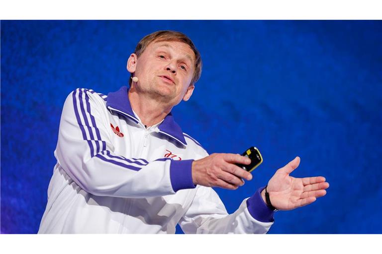 Adidas macht bessere Gewinne, Vorstandschef Björn Gulden fürchtet aber die Auswirkungen von US-Zöllen (Archivbild).