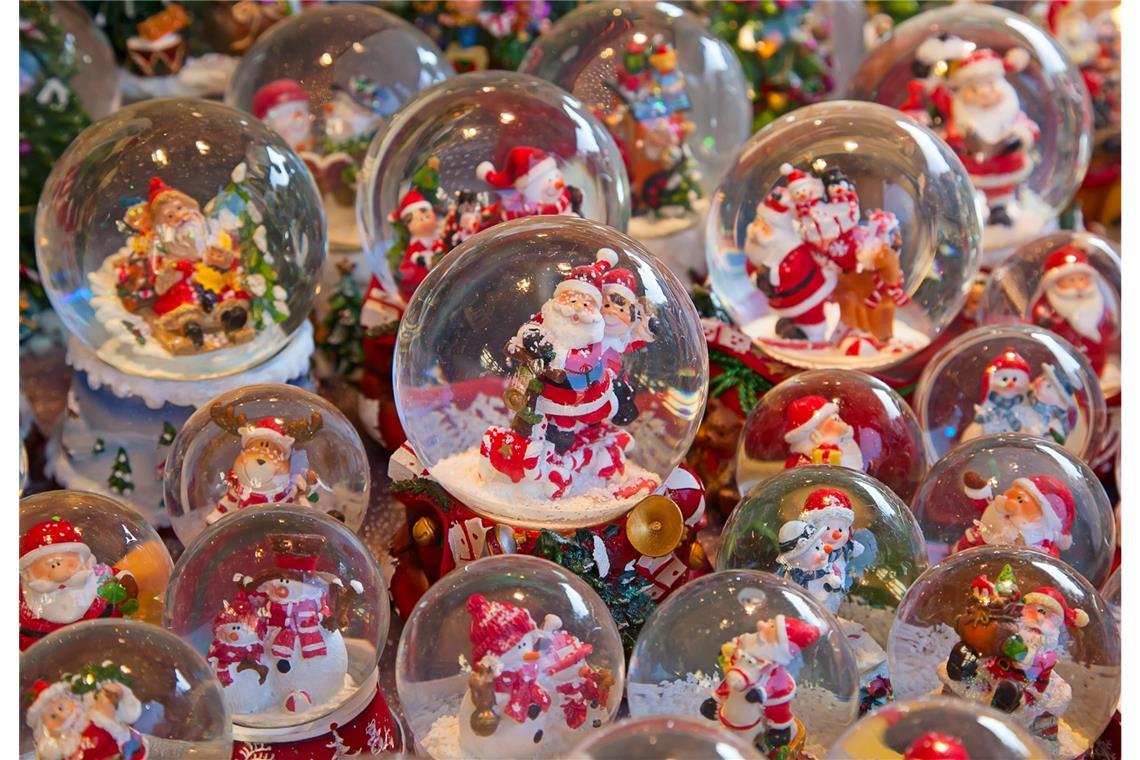 Advent – abgeleitet vom griechischen „Epipháneia“ (Erscheinung) und lateinischen „Adventus“ – bedeutet Ankunft. „Adventus Domini“, die Ankunft des Herrn.