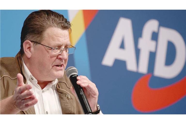 AfD-Vize Stephan Brandner kündigt mögliche juristische Schritte an, um die Sondersitzungen des Bundestags zu stoppen.