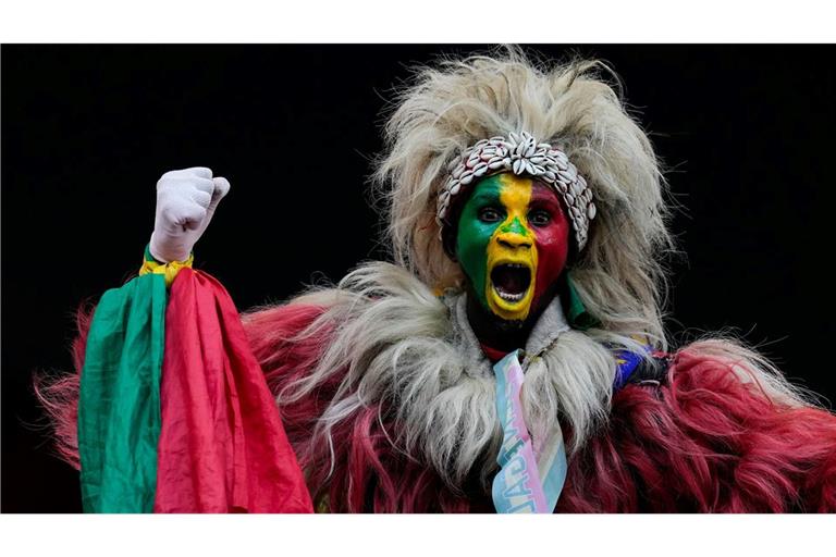 Afrika Cup: Ein Senegal-Fan reagiert bei dem Vorrundenspiel der Gruppe D gegen DR Kongo am 2. Spieltag.