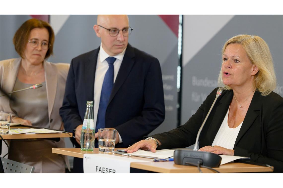 Verfassungsschutz: AfD ist gesichert rechtsextremistisch Aktuell wird das Bundesamt für Verfassungsschutz von den beiden Vizepräsidenten, Sinan Selen und Silke Willems, geleitet. (Archivfoto)