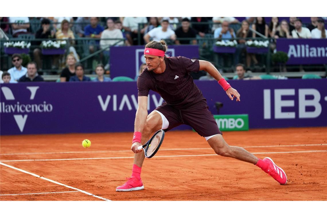Zverev erreicht Viertelfinale in Buenos Aires Alexander Zverev steht beim Sandplatzturnier in Buenos Aires im Viertelfinale