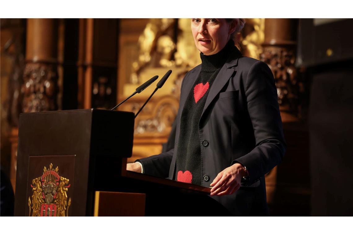 Bilder des Tages Alice Weidel spricht bei der Veranstaltung „Fraktion im Dialog“ im Großen Festsaal im Rathaus von Hamburg.