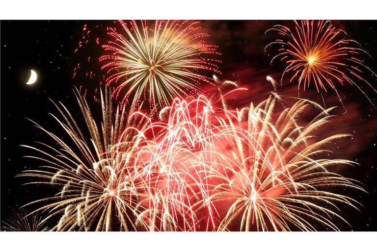 Allein 2024 beschlagnahmten Zöllner bundesweit mehr als sieben Tonnen unsichere oder nicht zugelassene Pyrotechnik. (Archivbild)