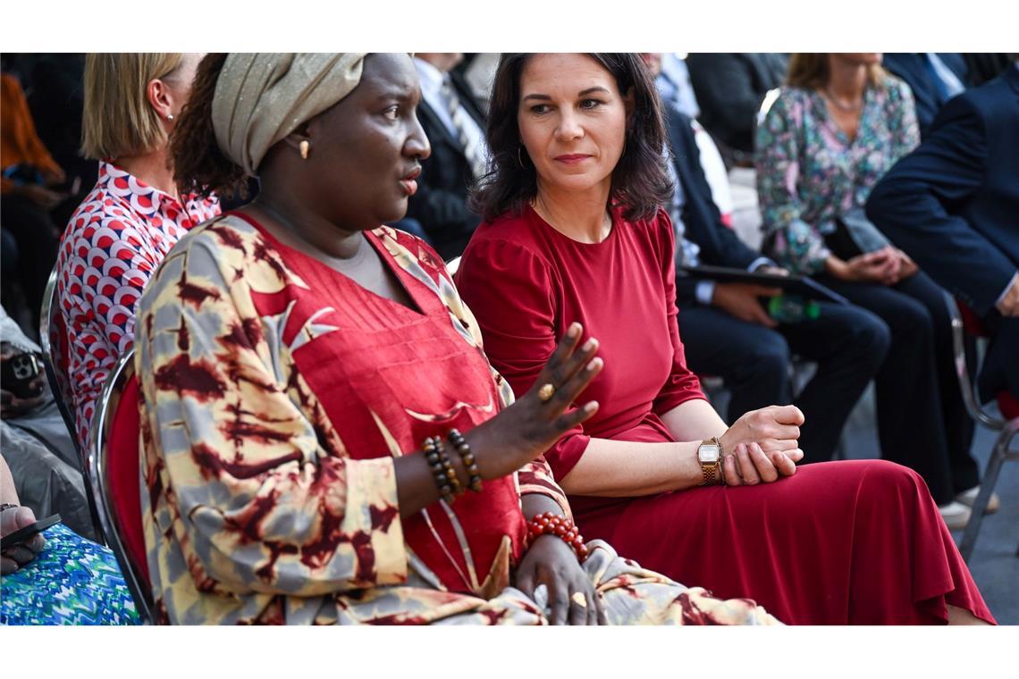 "Privater Preis": Baerbock will nicht Fraktionschefin werden Als Außenministerin war Baerbock ständig auf Achse - hier im Senegal. (Archivbild)