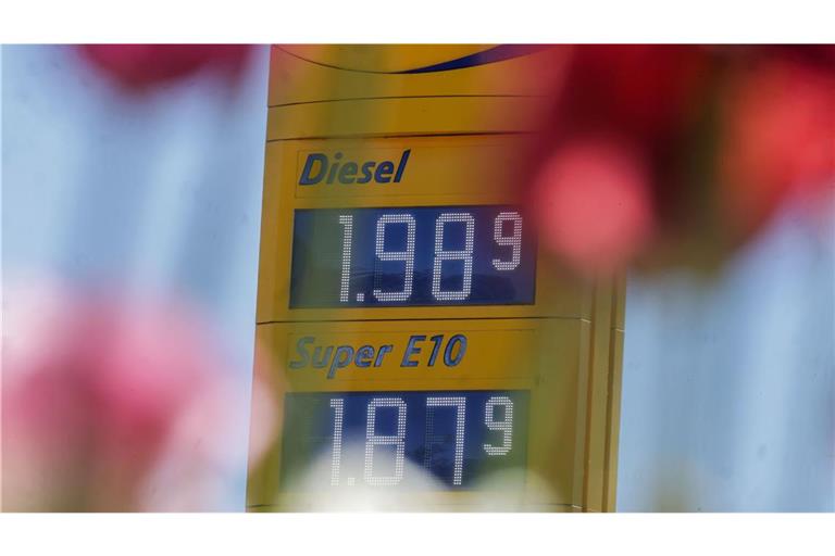 Am 1. Mai lag an dieser Tankstelle der Preis für Diesel bei 1,989 Euro.