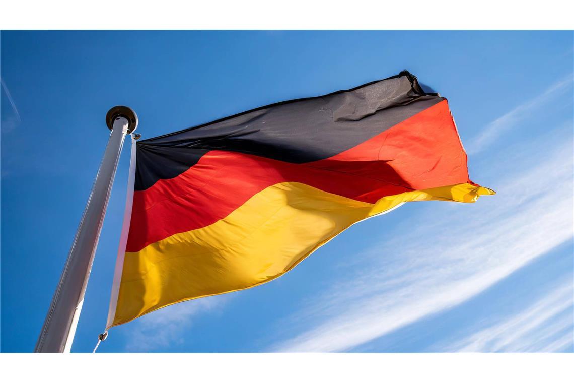 Warum wehen heute die Flaggen? Am 17. Juni ist in Deutschland beflaggt – aber warum eigentlich?