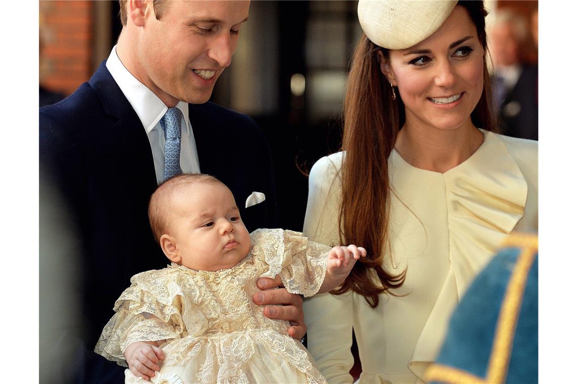 Am 23. Oktober 2013 wurde George in der Chapel Royal im St James’s Palace im engsten Familienkreis vom Erzbischof von Canterbury getauft.