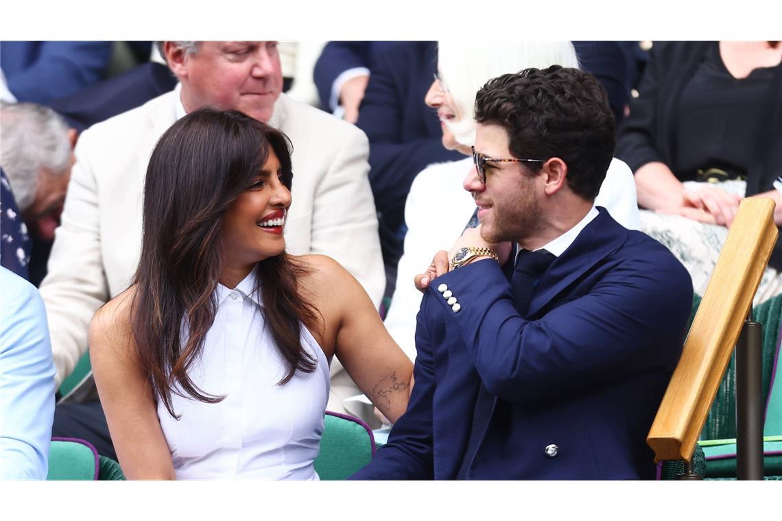 Am Centre Court schäkerten auch der amerikanische Sänger Nick Jonas und seine Frau, die Schauspielerin Priyanka Chopra...