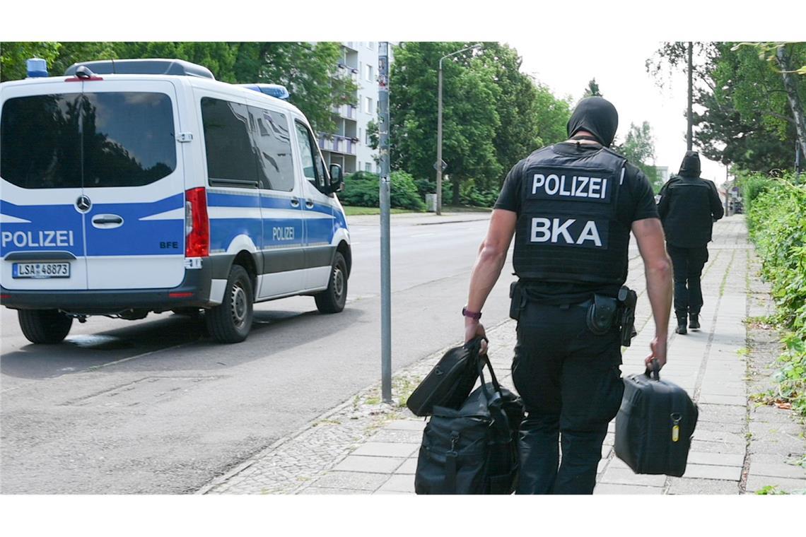 Mutmaßlicher IS-Kämpfer in Halle festgenommen Am Dienstag veranlasste der Generalbundesanwalt in Halle einen Polizeieinsatz.
