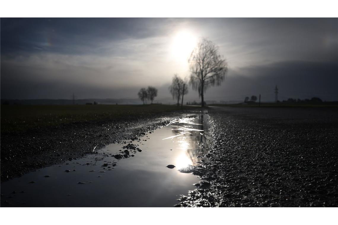 Kehrt die Sonne zurück? So wird das Wetter in den kommenden Tagen Am Donnerstag könnte es zumindest teilweise sonnig werden. (Symbolbild)