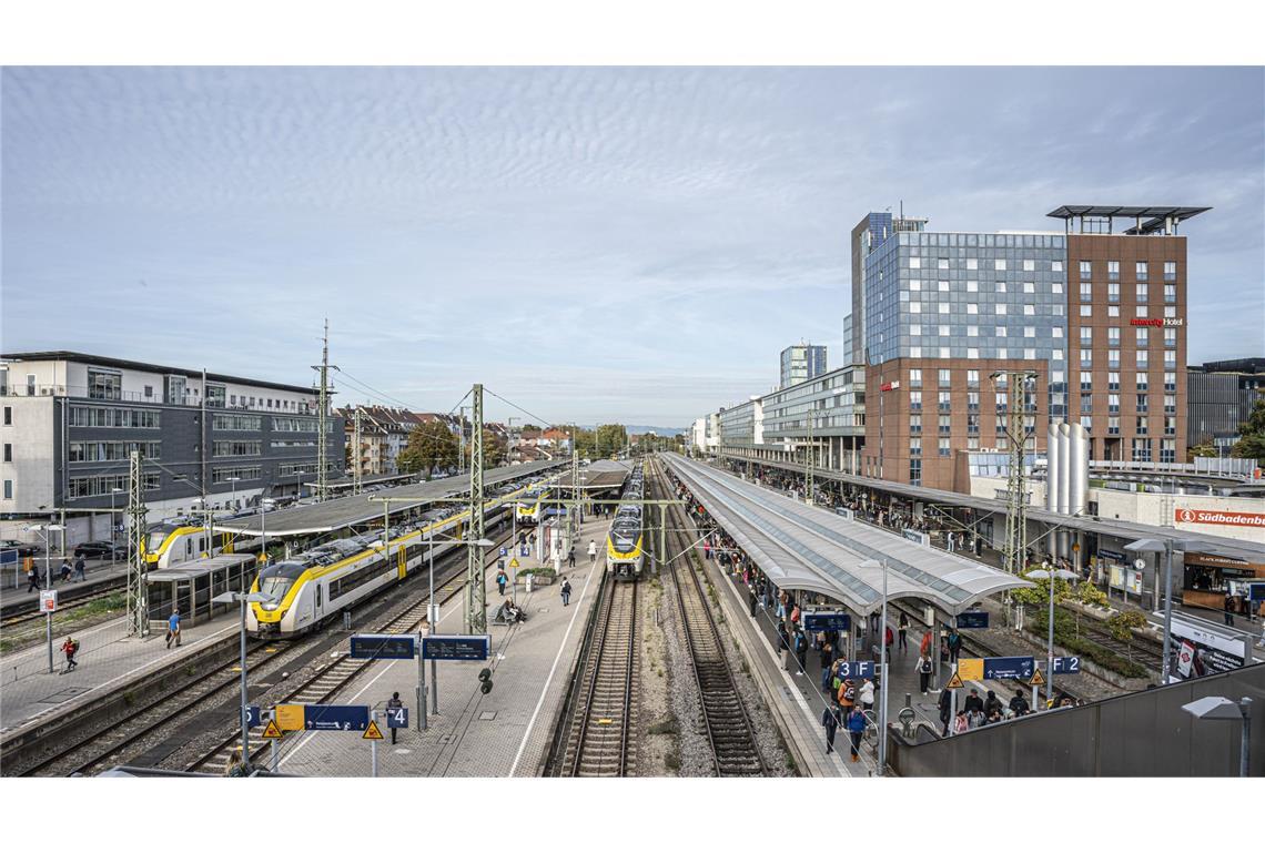 Am Freiburger Bahnhof ist über das lange Wochenende Endstation, wenn man Richtung Basel will.