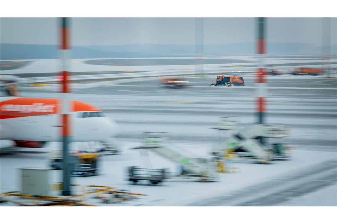 Am Hauptstadtflughafen BER hob auch am Freitagmorgen keine Maschine ab.