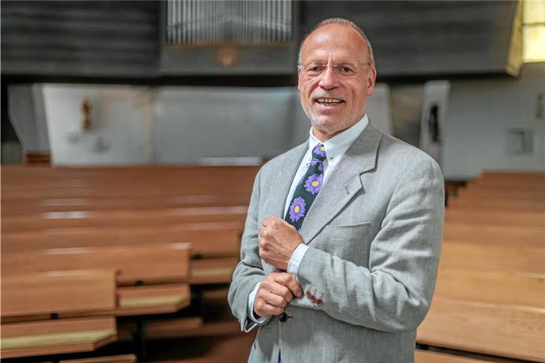 Am kommenden Sonntag wird Roland Maurer in der katholischen Kirche St. Maria in Murrhardt als neuer Pfarrer begrüßt. Foto: Stefan Bossow