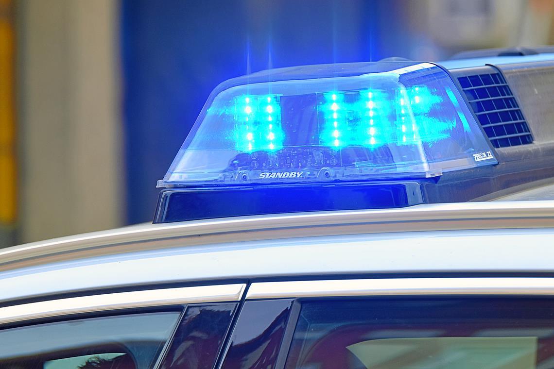 Verletzte und hoher Schaden nach Unfall auf der B14 Am Mittwochnachmittag musste ein Fahrstreifender B14 wegen des Unfalls kurzzeitig gesperrt werden. Symbolfoto: Tobias Sellmaier