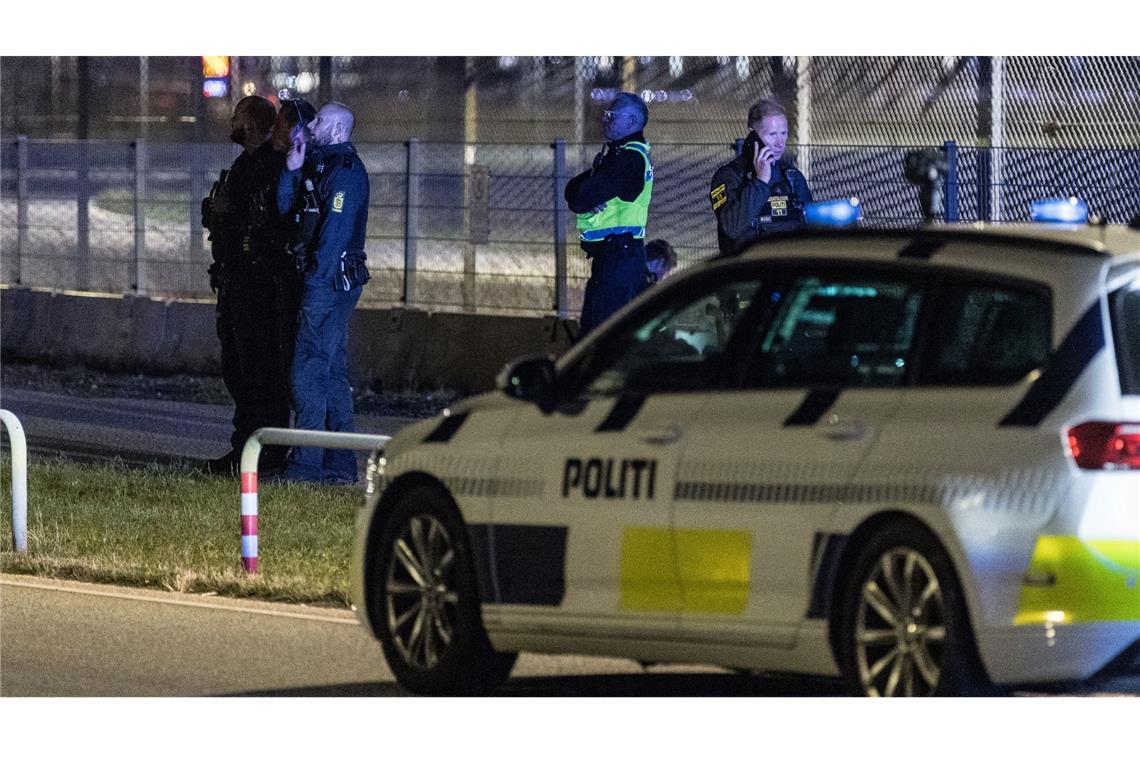 Dänische Regierungschefin spricht von Anschlag Am Montagabend waren am Flughafen Kopenhagen Drohnen gesichtet worden, worauf der Luftraum über der Hauptstadt vier Stunden lang gesperrt war.