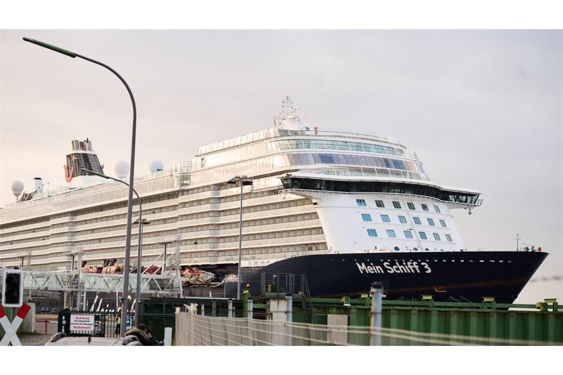 Am Morgen ankert die „Mein Schiff 3“ wieder am Kreuzfahrterminal.