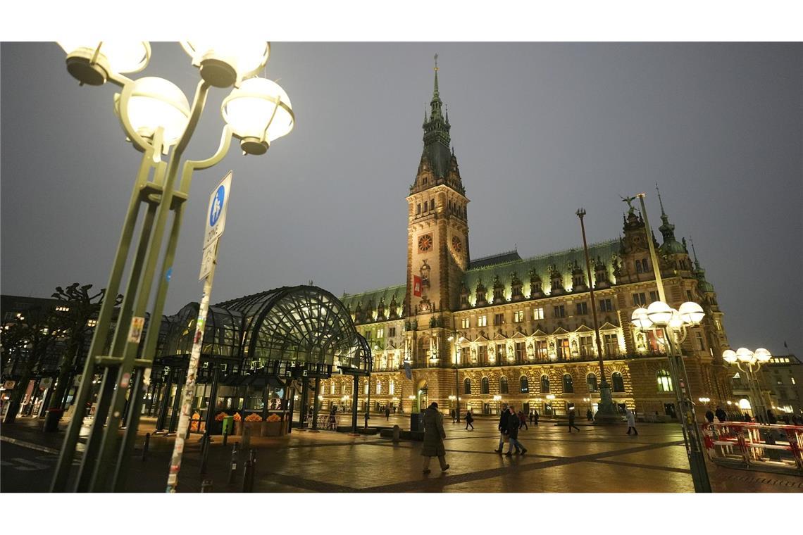 Politbarometer: SPD in Hamburg vorn, Grüne hinter CDU Am Sonntag wird in Hamburg gewählt.