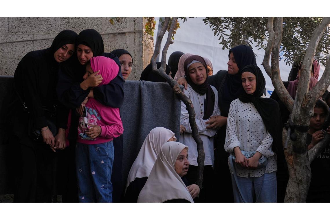 Trotz Waffenruhe: Wieder Zwischenfälle im Gazastreifen Am Sonntag wurden bei israelischen Luftangriffen Krankenhausangaben zufolge 44 Palästinenser getötet.