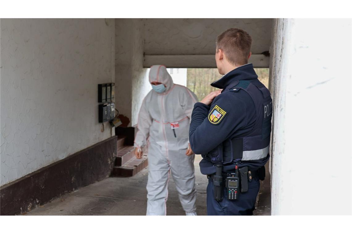 Am Tatort ermittelt die Polizei.